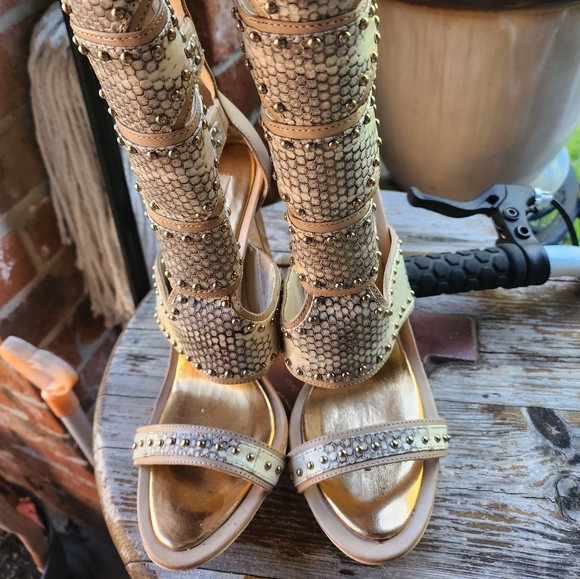 SNAKESKIN CALF HIGH OPEN HEELS BY BCBG - Picture 1 of 9